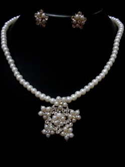 Pearl Necklace